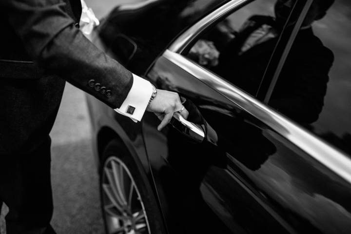 Chauffeur courtois Aix-en-Provence